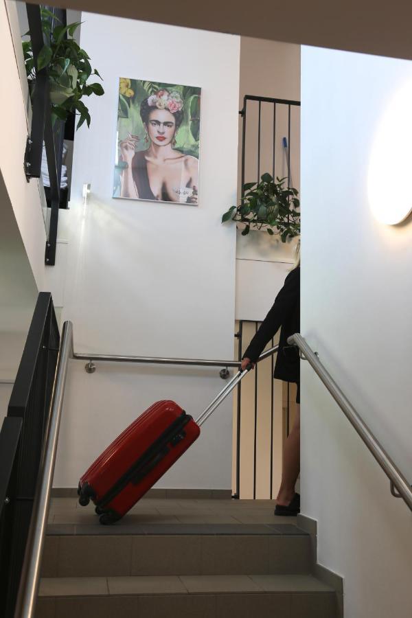 Arbio I Urbanstay Serviced Studios & Apartments Graz Luaran gambar